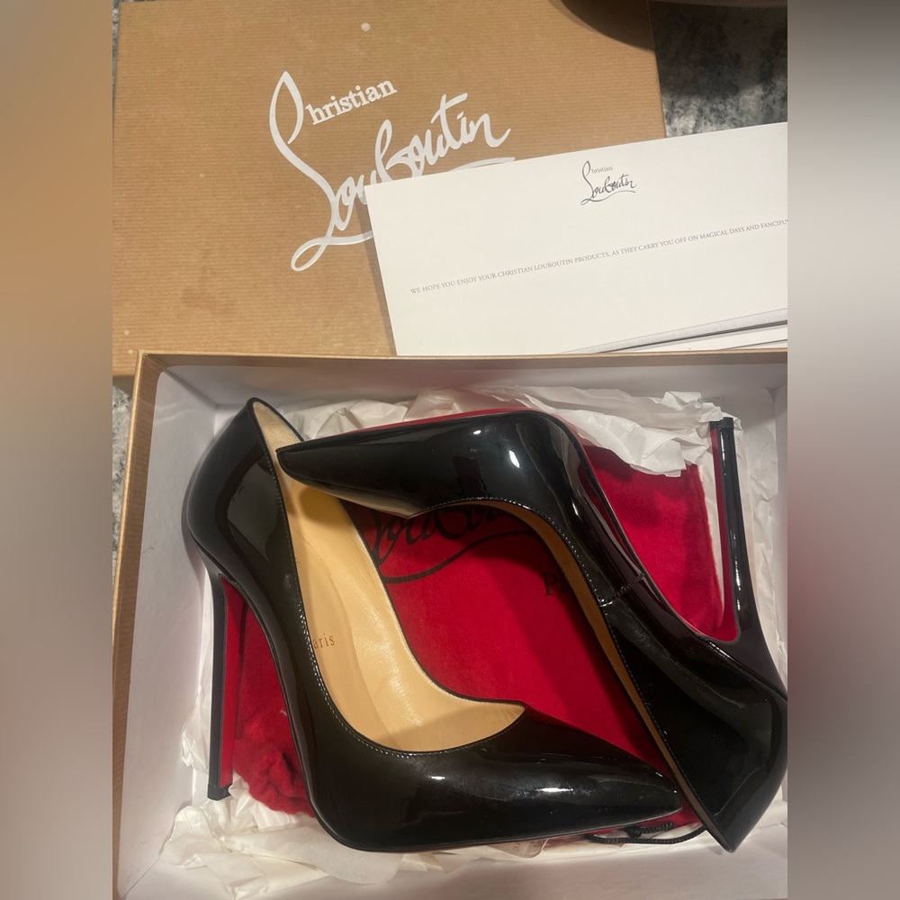 New in Box AUTHENTIC Christian Louboutin So Kate 120 mm. Size 39.